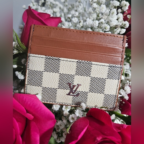 NW Credit Card & Bill Holder - Picture 4 of 14